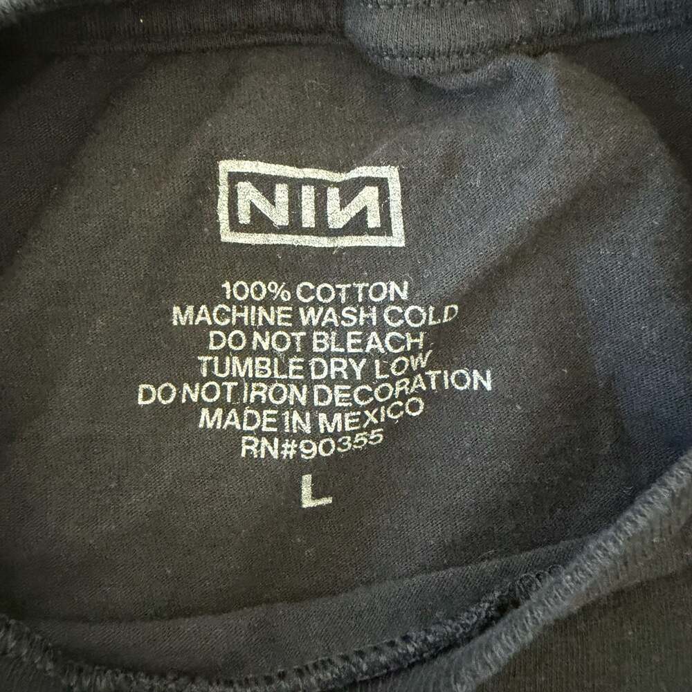 Nine Inch Nails Pretty Hate Machine Neon Graphic Black T-Shirt - Large - Picture 3 of 5